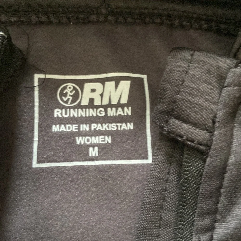 Black running jacket - Picture 2 of 5